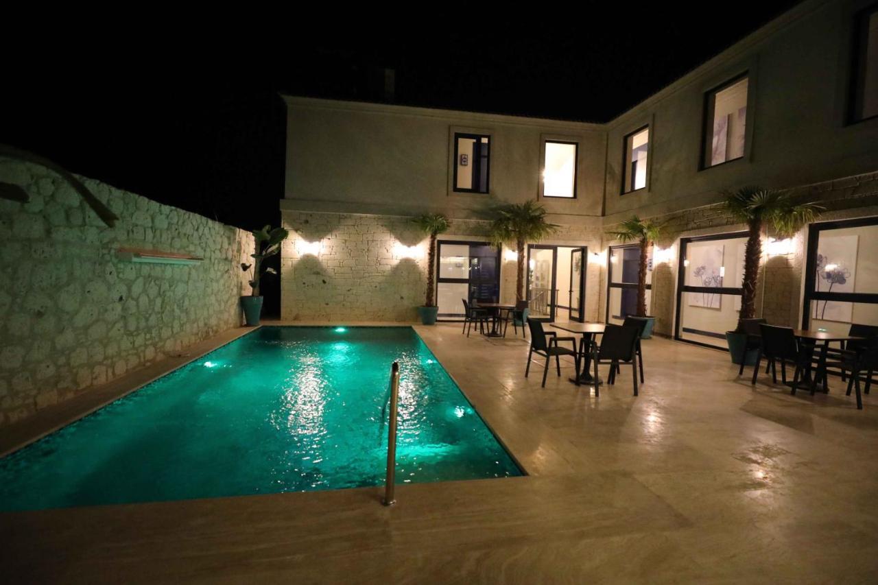 Ariel Hotel ألاتشاتي المظهر الخارجي الصورة