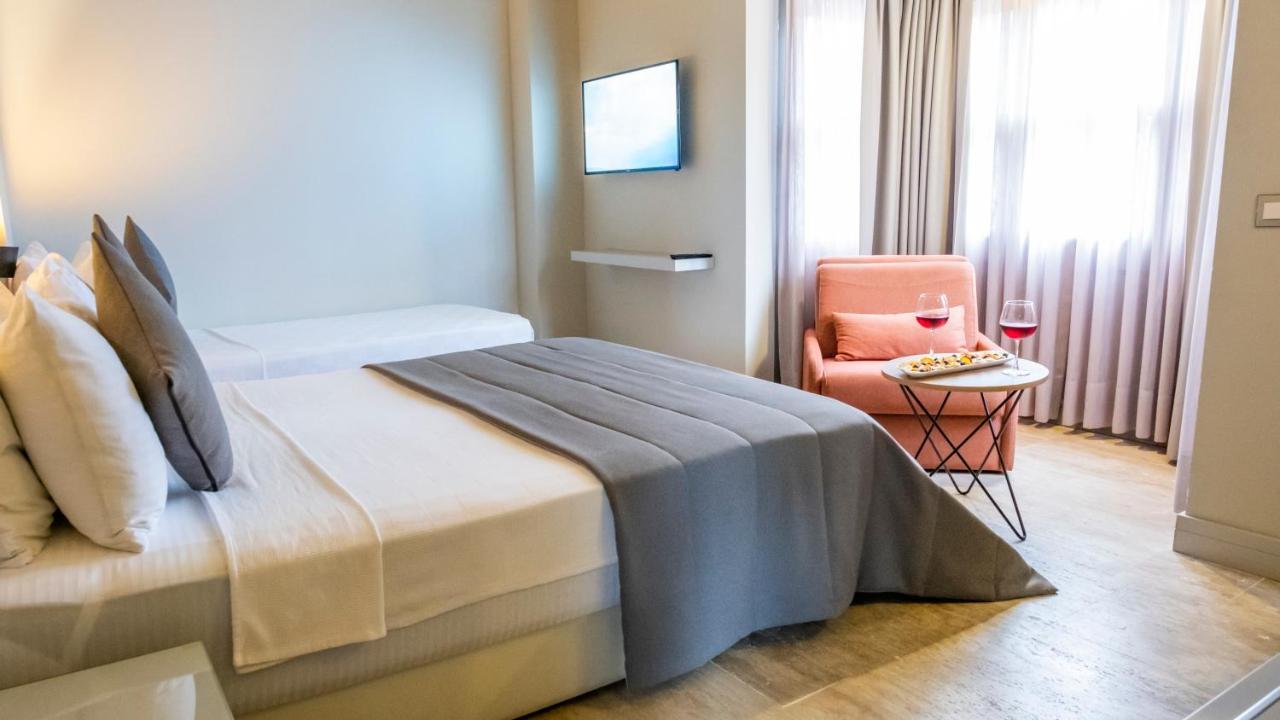 Ariel Hotel ألاتشاتي المظهر الخارجي الصورة