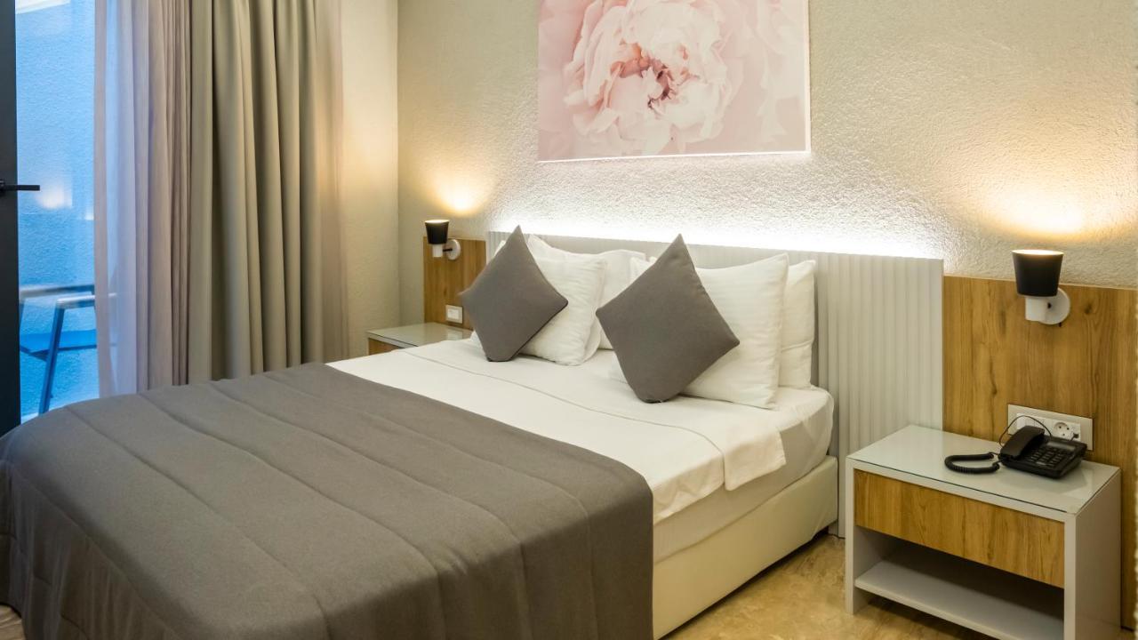 Ariel Hotel ألاتشاتي المظهر الخارجي الصورة